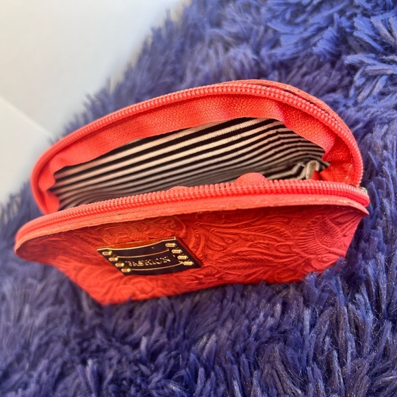 COSMETIC BAG & COIN Bag, LEATHER Cosmetic Pouch, Hand tooled, Artesanal (B) - Picture 3 of 9